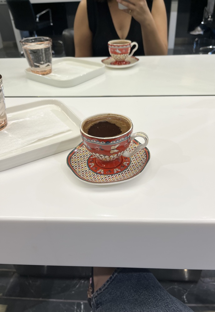 Kimler pazar sabahı kahvelerini içti?