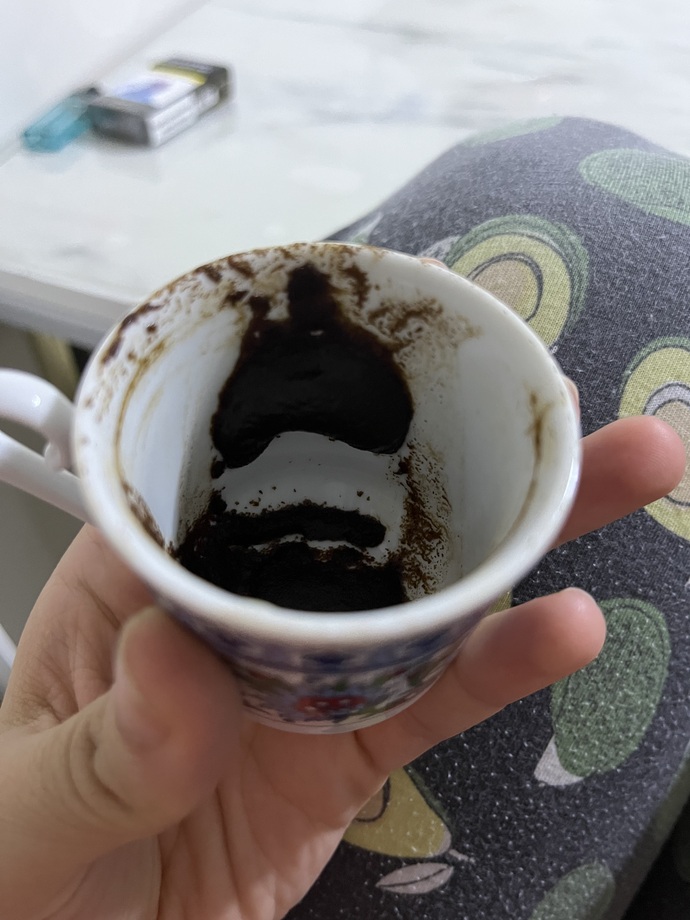 Fal bakmayı bilenler acil?