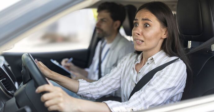 Kadınlar neden trafikte bu kadar panik oluyor?