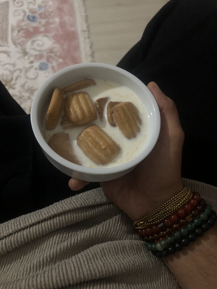 Cici bebe yemek suç mu?