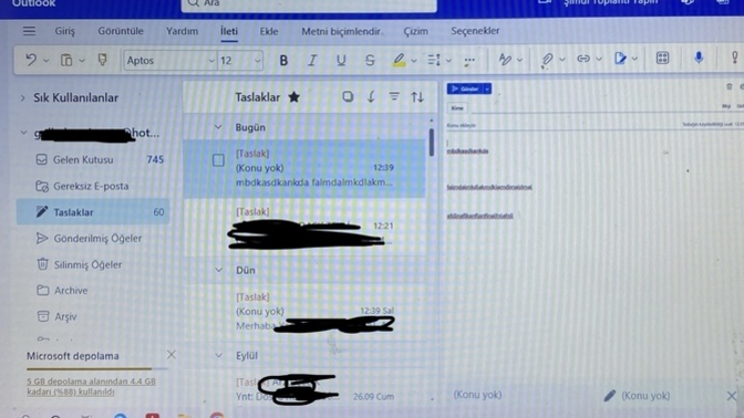 Mailde gelen posta ve yeni mesaj kısmı küçüldü nasıl düzeltebilirim?