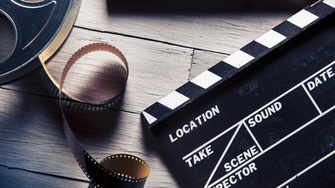 Sıkıcı olmayan bir film önerebilir misiniz?