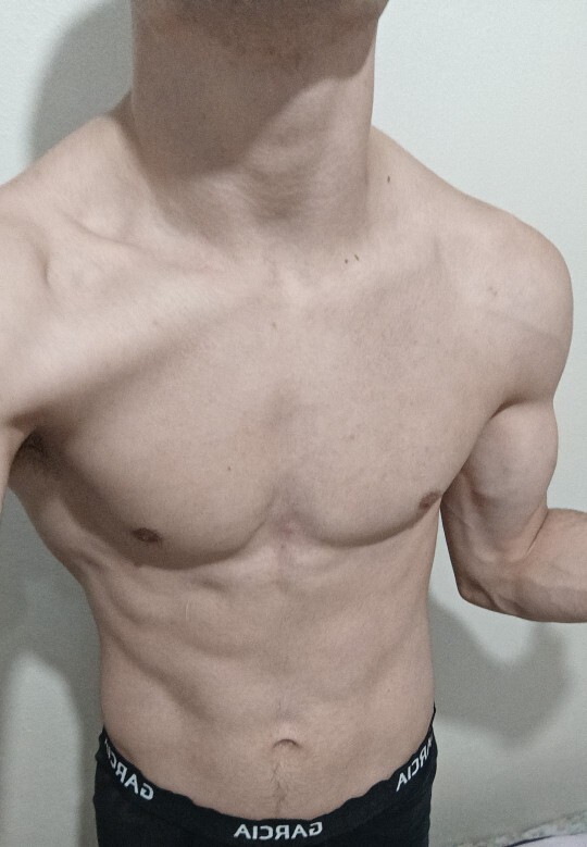 Kendi kendine gelişen kaslarım spor yapmıyorum iyimi sizce?
