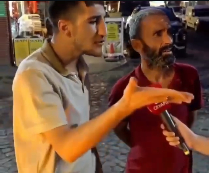 Hala erkeğin kadından üstün olduğunu savunan düşüncesizler var mı?