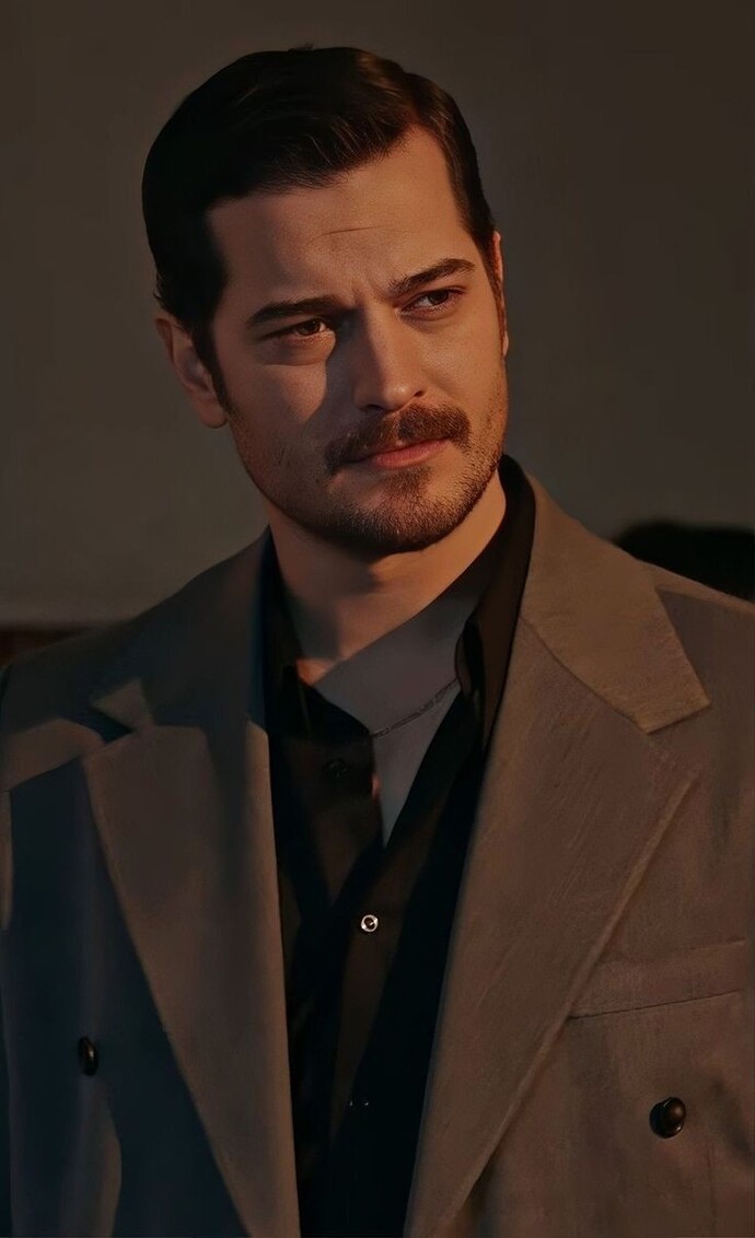 Fiziksel olarak erkeğe yakışan bir şey söyleyin?