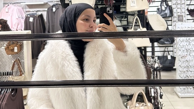 Sizce bana bu kürk yakışmısmı rengi olmusmu bana?