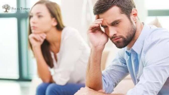 Evlendikten sonra eşinin sana karşı tavırları değişse ne hissedersin?
