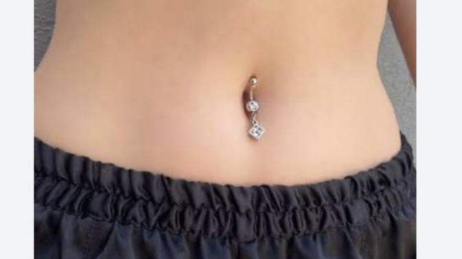 Seksi duruyor mu erkekler beğeniyor mu göbekte?
