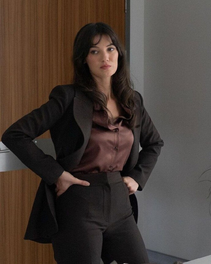 Maskülen giyinen kadınlar çekici mi?