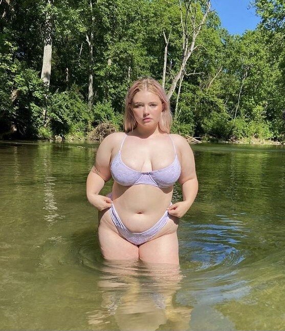 Kilolu biri bikini giyemez mi?