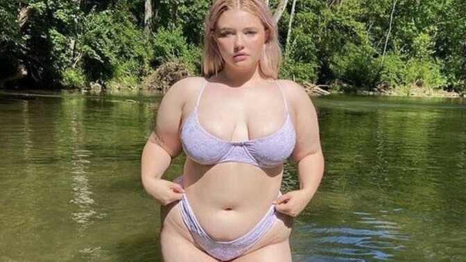 Kilolu biri bikini giyemez mi?