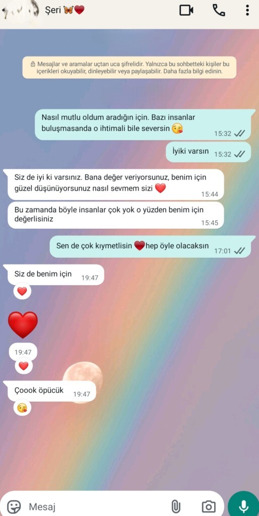 Uzakta olsa da yakın hissettiren birileri var mı?
