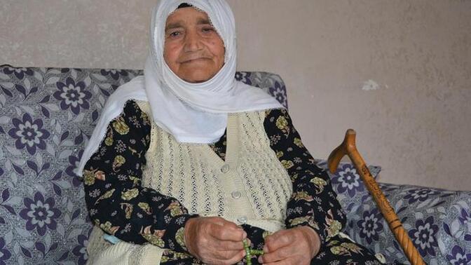 35-40 yaş arası kadınlar neden genç kızları kendine rakip görür?