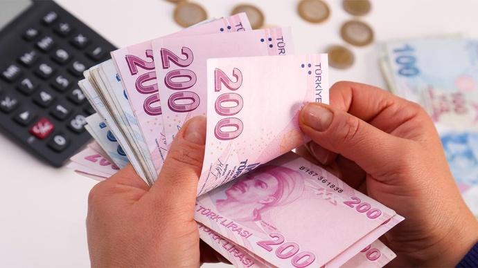 Maaş aldıktan sonra her ay yaptığınız bir şey var mı?