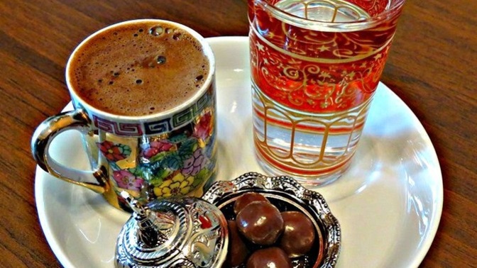Kahvaltı sonrası kahveler içildi mi?