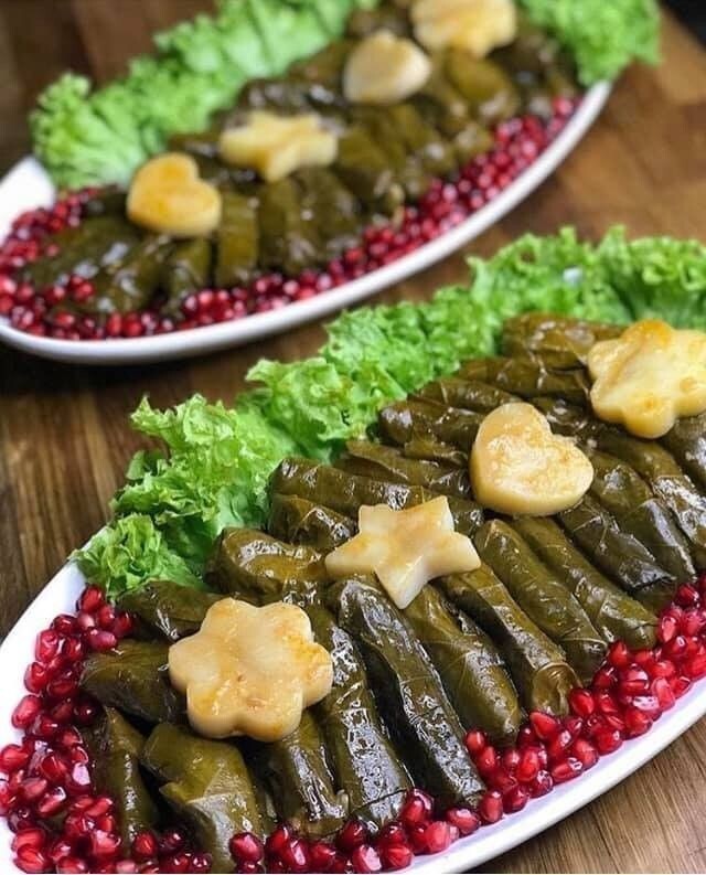Yaprak sarmasını nasıl yiyor sunuz?