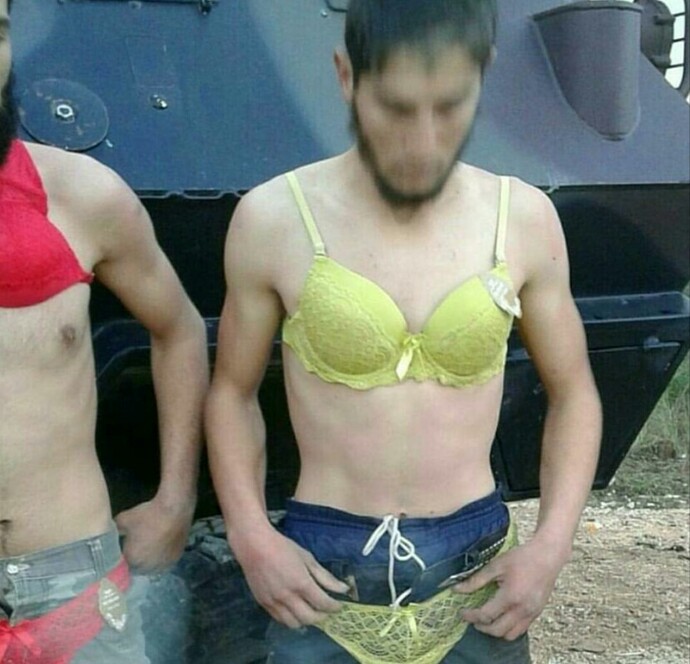 Annem Fars babam Kürd Amerika'da yaşıyorum sorularınızı alabilirim?