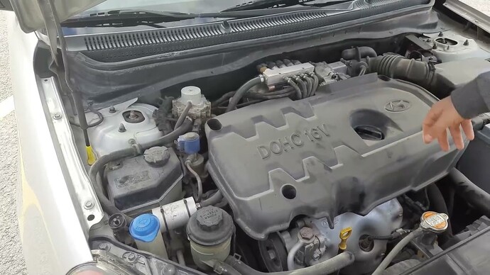 Hyundai Accent Era 1.5 CRDi mi 1.6 Benzinli mi?
