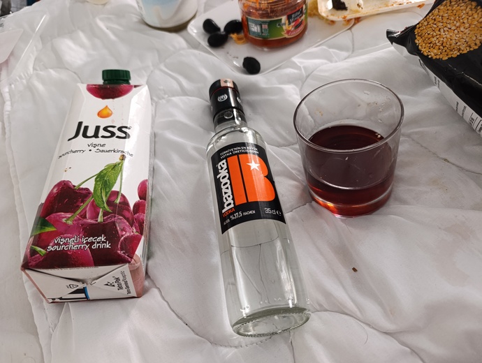 Nabiyosunuz alkol müzik otel severmisiniz?