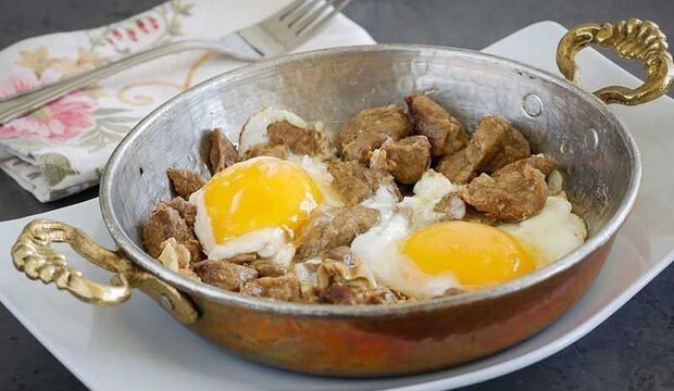 Yumurtalı kavurma sever misiniz?
