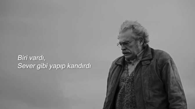 Eski erkek arkadaşım yine barışmak istiyor ama hep kendi ayrılıp geri dönüyor bu ikinci neden böylesiniz?
