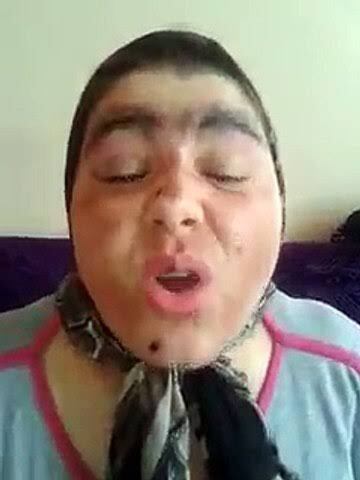 Herkesin maske taktığı filtreye saklandığı bu sahte internet dünyasında herkes kafasında bir imge oluşturup ona mı aşık oluyor?