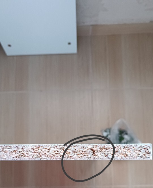 Arkadaşlar bu yuvalara hangi vidalar geliyor?
