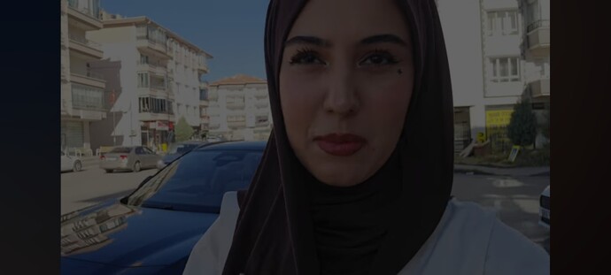 YouTube sana ne oldu böyle neden böyle karanlık?