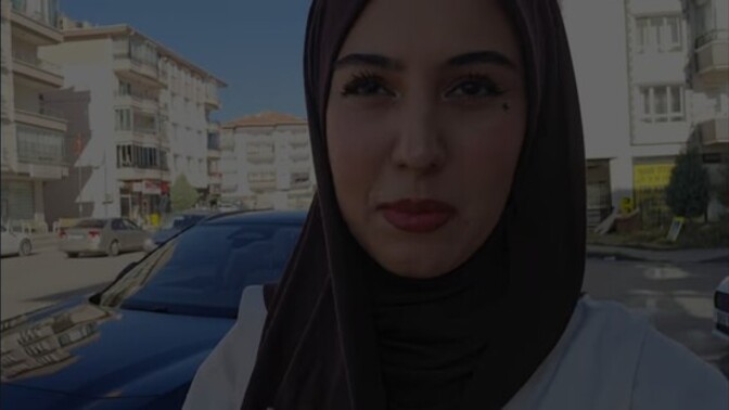 YouTube sana ne oldu böyle neden böyle karanlık?