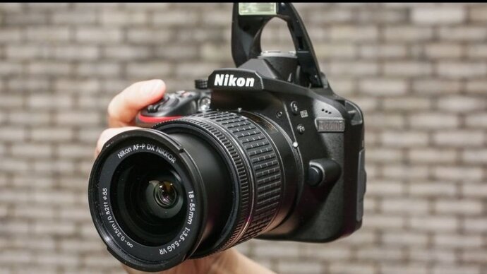 Sorum profesyonel DSLR fotoğraf makinesi kullananlara. Aynalı mı, aynasız mı tercih edersiniz?