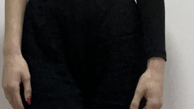 Bu kombin çok mu siyah bide siyah çanta?
