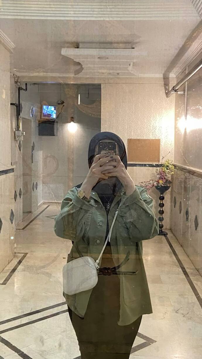 Ayna fotosu story atmadan güne başlayamıyorum nasıl olacak bu işler?