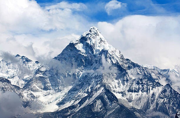 Everestte 1000 dağcı mahsur kaldı! İmkanınız olsaydı siz de tırmanır mıydınız?