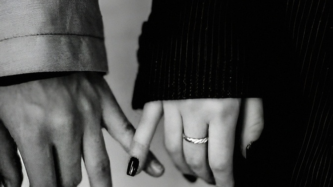 Kıskanmak sevgiden mi gelir, güvensizlikten mi?