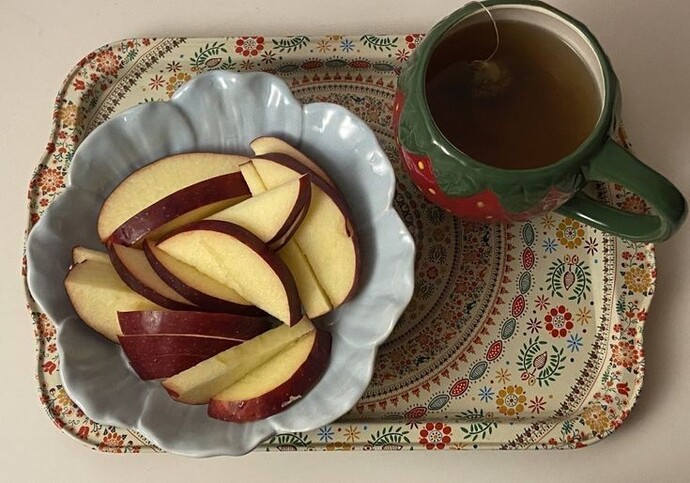 Çay yanında yediğiniz en alakasız atıştırmalık nedir?