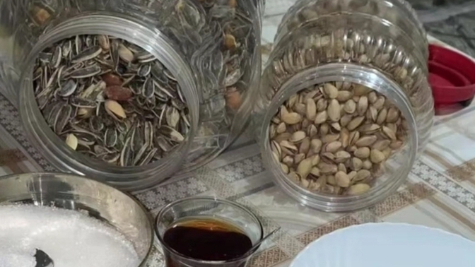 Sonunda işlerim bitti 🤭hafif atıştırmalıklarımı alıp hemen geldim🤭siz napiyorsunuz anlatın bakayım?