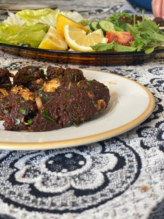Urfa usulü yumurtalı çiğ köfte yediniz mi tadı nasıl?