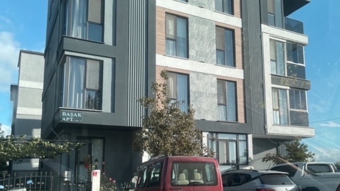 Buradaki otopark kime ait?