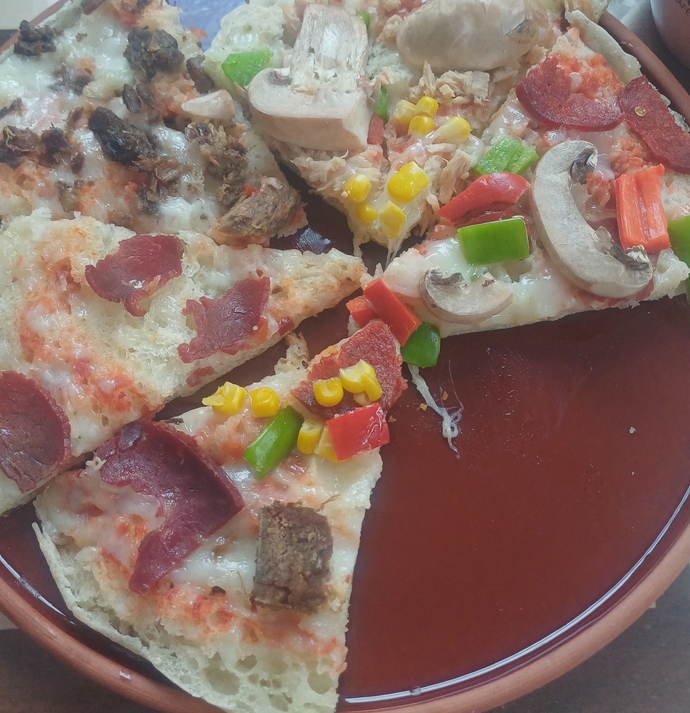 Bazlama üstü çakma pizza yapan & deneyen oldu mu?