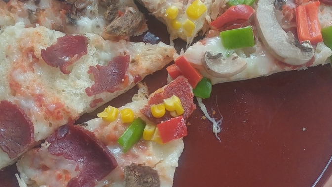 Bazlama üstü çakma pizza yapan & deneyen oldu mu?