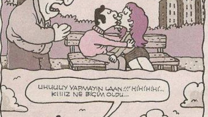 Sokak ortasında ulu orta öpüşen birilerini görünce ne yaparsın?