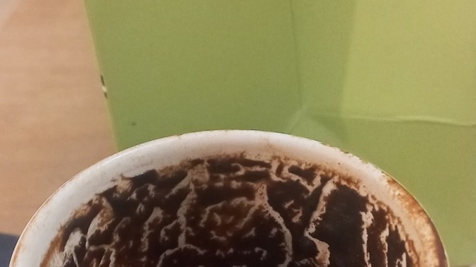 Kahveden anlayan biri bakabilir mi detaylıca falıma?