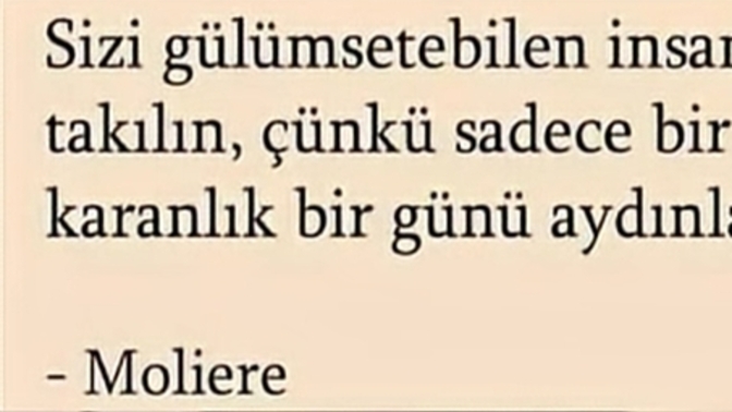 Bir gülümseme karanlık bir günü aydınlatabilir mi ki?