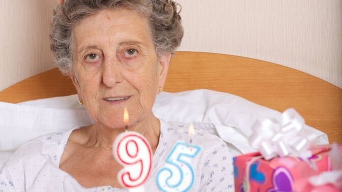 1 ay sonra 95 yaşıma giriyorum, bana ne hediye alacaksınız?