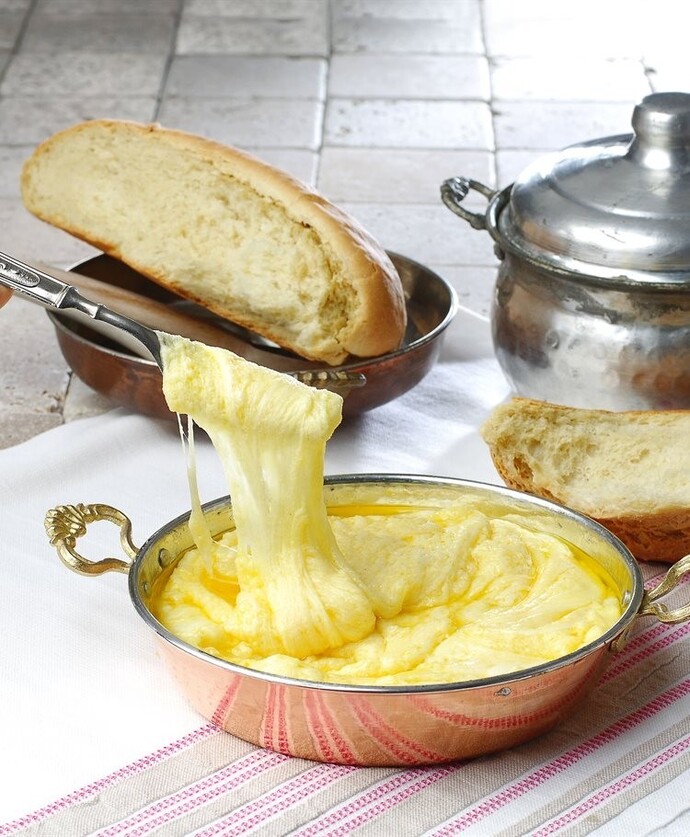 Kuymak diğer adıyla ( mıhlama ) sever misiniz?