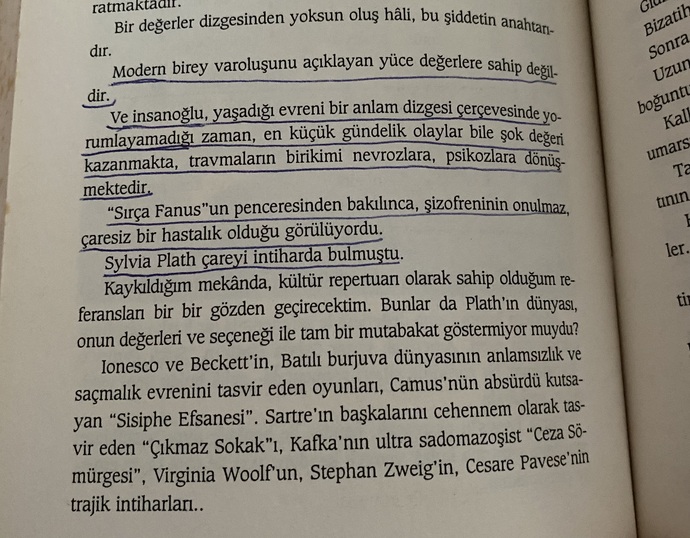 Kitabi sahaftan aldım başkası çizmiş ben tükenmez kalemle satırları katletmem 😂
