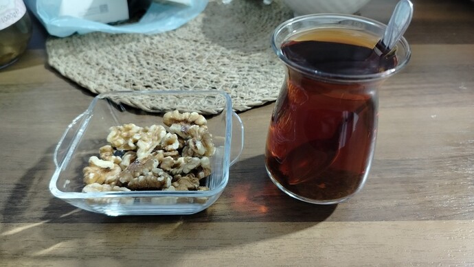 Çayın yanında tercih ettiğin yiyecek nedir?