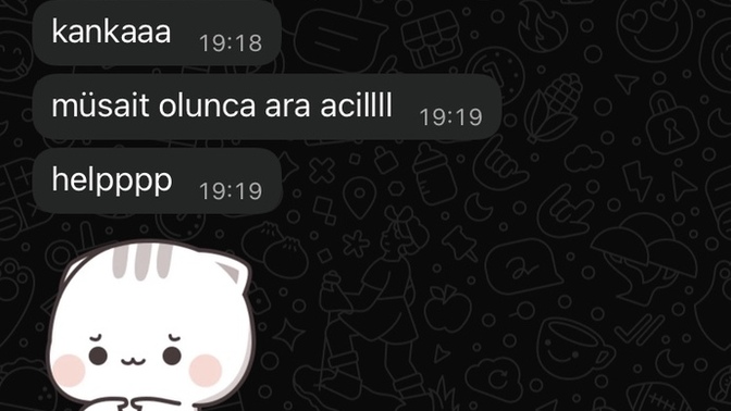 Arkadaşım sürekli birileriyle flört ediyor rahatsız oluyorum?
