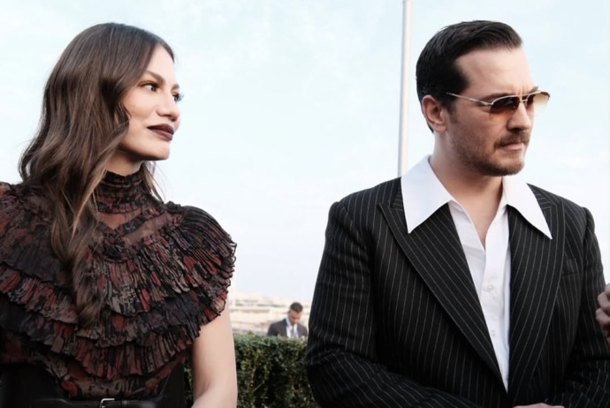 Cannes Sokaklarında Çağatay Ulusoy rüzgarı! Yakışıklılık çıtasını daha ne kadar yükseltecek?