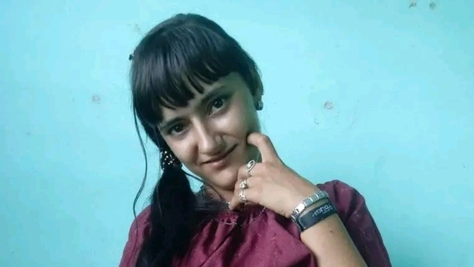 Böyle esmer varoş kızlar çekici mi?